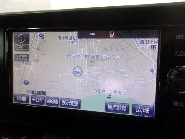 人気のトヨタ純正SDナビ！！DVDビデオの再生機能・フルセグTV対応でとっても扱いやすいです！！