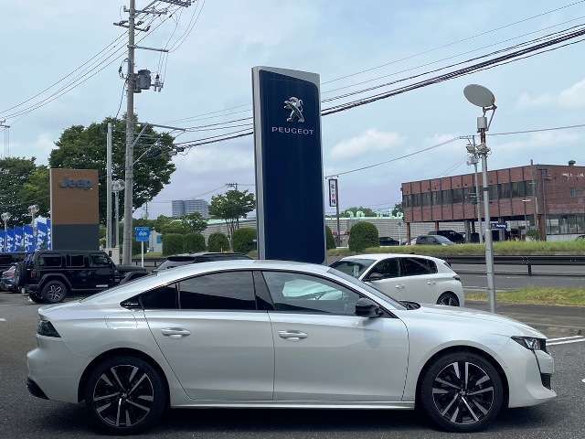 東北最大級の輸入車専門大型展示場！　展示場に無いお車も全国よりお探しいたします。