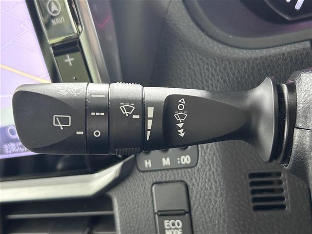 【運転席操作部】快適なドライブを楽しむための機能が装備されています！運転席から触れるので、使いやすいです！除菌プランいれていただくと、さらに清潔で安心していただけます！