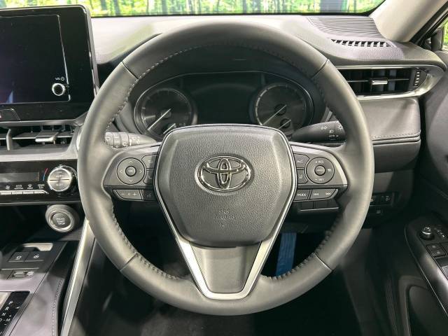 【ステアリングスイッチ】運転中、前方から目線をそらすことなく、オーディオ等の操作が可能な便利機能！安心＆快適なドライブを演出してくれます♪