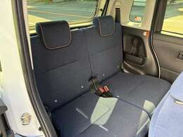 室内、シートも清掃が入り綺麗な状態です♪