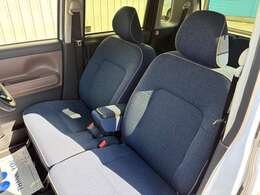 室内、シートも清掃が入り綺麗な状態です♪