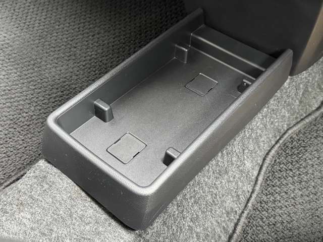 センターフロアトレイ☆荷物やティッシュを置いたりも☆