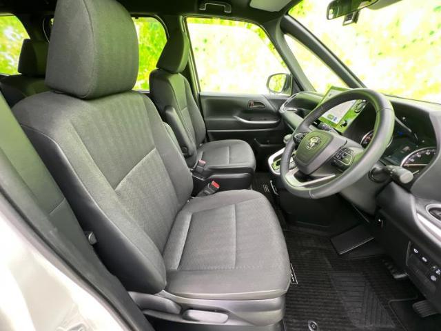 「この車の写真をもっと見たい」「状態が気になる」「この装備はついている？」どんな小さな疑問でもお気軽にお問い合わせください！