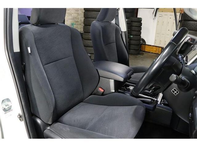 内装は中古車の中では非常に程度も良いです♪また、ご納車前には更に隅々まで美装しますので、ご安心下さい☆ネット未掲載車両も多数ございますので、ご予算・ご条件に合わせた車両のご提供も可能ですよー（＾＾）v