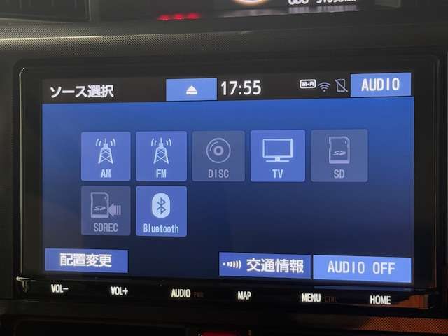 純正SDナビ、フルセグTV付き、Bluetoothオーディオ・ミュージックサーバー・DVDビデオも再生可能です！ナビ付き条件でお探しの方は必見です！