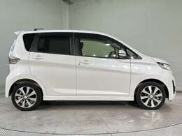 当店は整備工場以外にも自社板金工場も完備！！保険事故はもちろん、ちょっとしたキズ凹みの修理も格安にて承ります。