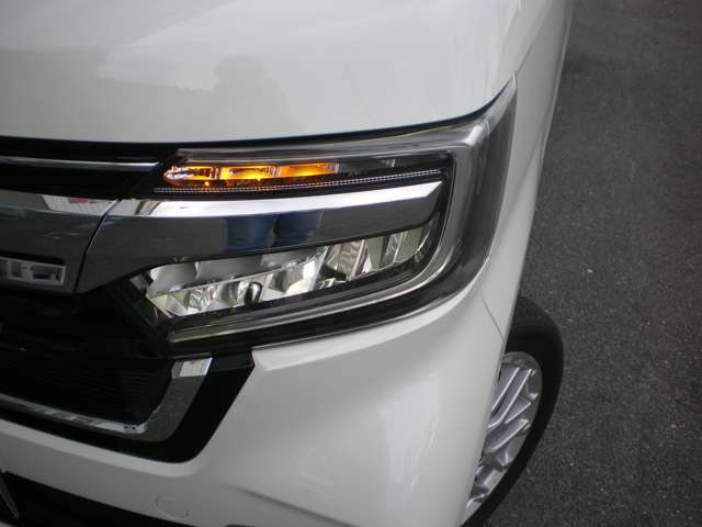 LEDのシーケンシャル（流れる）ウインカー！