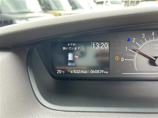 【スピードメーター】メーターがシンプルで見やすく運転しやすいですね！