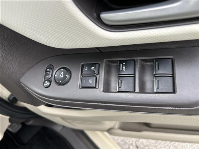 【窓操作部】軽い力で、窓を開けたり閉めたりすることができます！掲載箇所以外にご希望の写真がございましたら、お気軽にお問い合わせ下さい！メールや郵送でお送りさせていただきます。