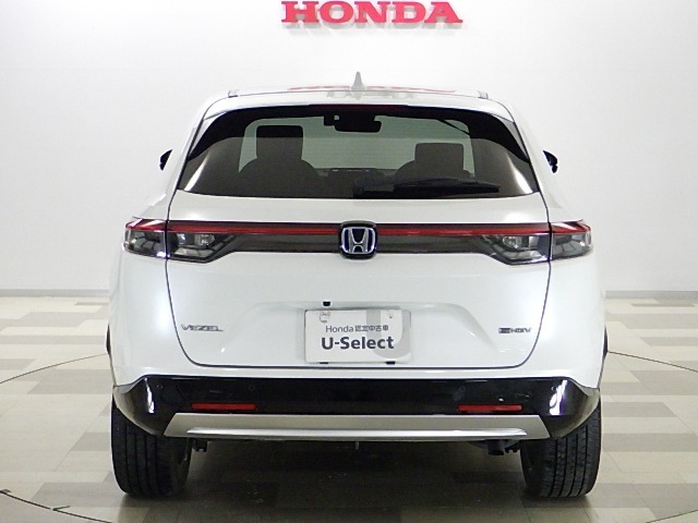 当社下取り禁煙ワンオーナー車です。ホンダセンシング、コネクトナビ、パワーテールゲート、前後ドラレコなど装備充実。人気のプラチナホワイトパール！