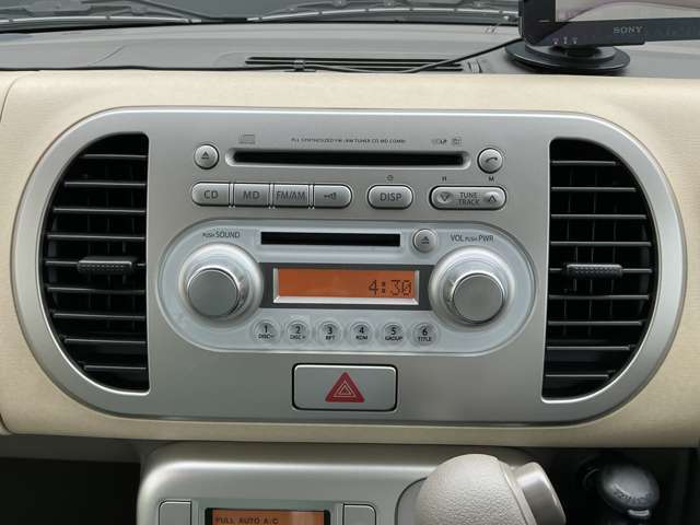 純正CDチューナー！ラジオも聴けます！