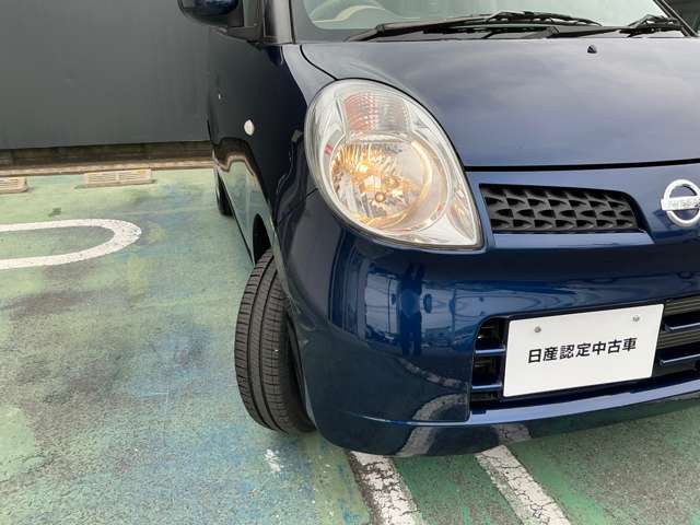 明るく見やすいヘッドライト。オプションのLEDへの変更も出来ます。