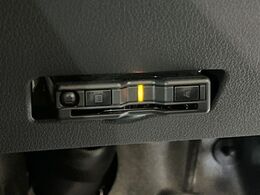 【ETC】高速道路の料金所をストレスなく通過！話題のスポットやサービスエリアに多い「スマートIC」利用時は必須のアイテムです。当店でセットアップを実施、ご納車当日からすぐにご利用いただけます！