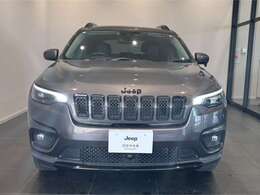 下取りにつきましては輸入車・国産車問わず、全メーカーの査定・下取りを承ります。走行距離、年式、お車の状態等を考慮し、査定価格をご提示いたします。