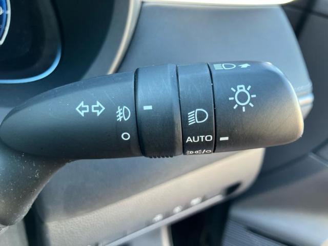 国産車から輸入車まで多様なお客様のニーズのお応えできるように、全国規模で豊富な在庫展開！車のことならWECARSへ！