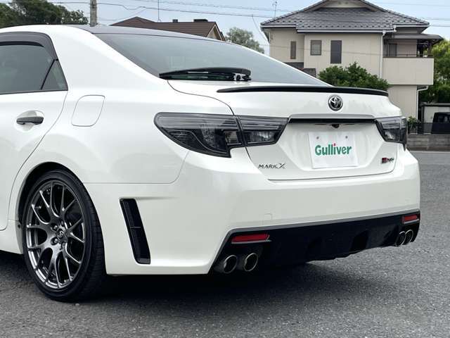 【GTパーツ】マフラー・車高調・AW・エアロなどなど・・・　GTスポーツカーならではの各種パーツ取付もスタッフにご相談ください。