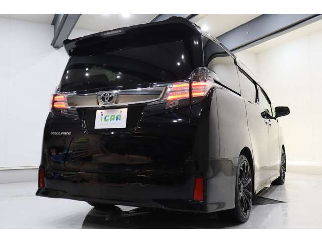 故障を未然に防止する、予防整備からはじまるミニバン特化の自社保証プラン「アイカー保証」は、最長3年/走行距離無制限、もちろん全国対応のネットワークサービスです。