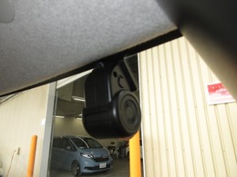 今は、自分を守るのは自分の時代です！ドライブレコーダーは必需品ですね！使うことの無い事が良いのですが・・・