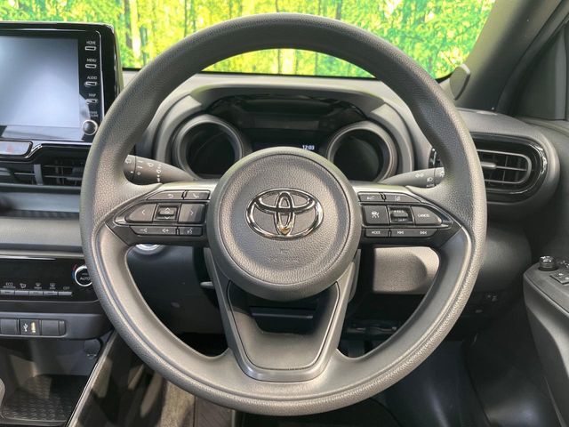 【ステアリングスイッチ】運転中、前方から目線をそらすことなく、オーディオ等の操作が可能な便利機能！安心＆快適なドライブを演出してくれます♪