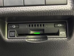 【ETC】高速道路の料金所をストレスなく通過！話題のスポットやサービスエリアに多い「スマートIC」利用時は必須のアイテムです。当店でセットアップを実施、ご納車当日からすぐにご利用いただけます！