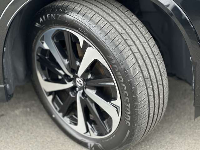 ●235/50R20 100Wタイヤ