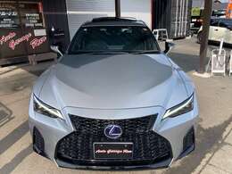 ワンオーナー内・外装良質車！純正ナビ地デジパノラミックビューモニタービルトインETC2.0、マークレビンソン、専用19AWオレンジキャリパー黒革シート、シートヒーター、ステアリングヒーターBSM、PCS、AHBパドルS