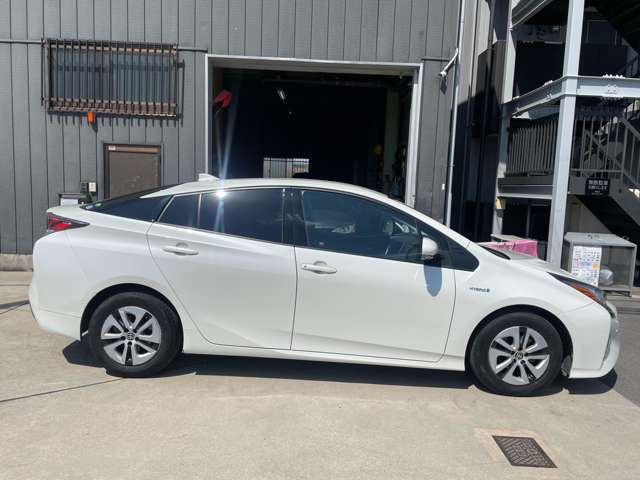 この度は数ある中から当店の在庫車両を閲覧いただきありがとうございます♪