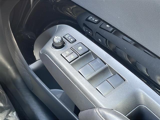 自動車保険（三井住友など）各種取り扱っております！お車のサポート関係も充実しております！
