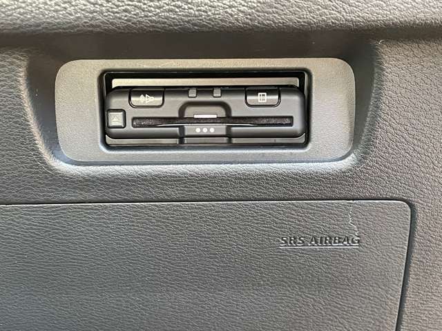 ETCが装備されており高速道路での料金支払いも楽々です。