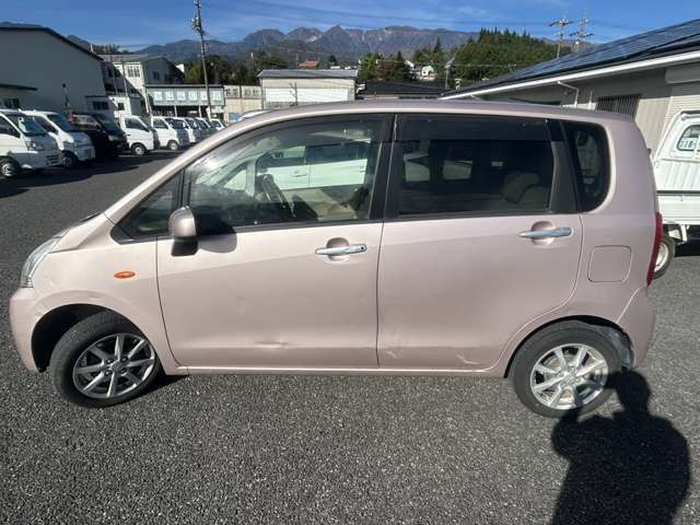 細かい傷などはお問合せ頂ければ動画確認も対応致します。じっくり見て頂き納得してからご決断ください。