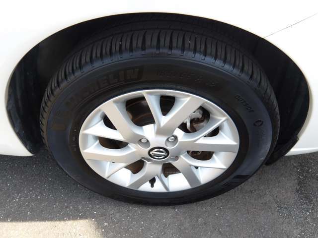 日産純正アルミホイール