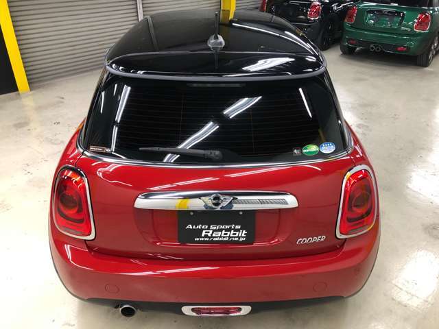 ブレイジングレッド＆ブラックルーフトップ！外装は三工程のポリッシャー磨き！素地パーツはコーティング済み！綺麗に仕上げてお客様のご来店をお待ちしております☆