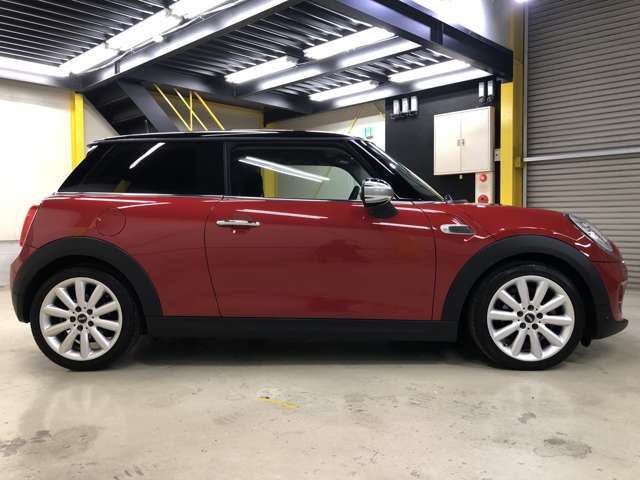 ☆AutoSportsRabbit☆MINI専門店です☆全車修復歴なし。ディーラー車のみ。ノーマルからカスタム車輌まで幅広く常時20台以上取り揃えております！