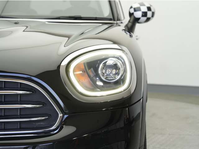 「キズやエンジンの状態は?」「イヤな臭いはしない?」「修理歴や水没車じゃないか気になる！」どんな小さな不安でもお答えします。お気軽にお問い合わせください！