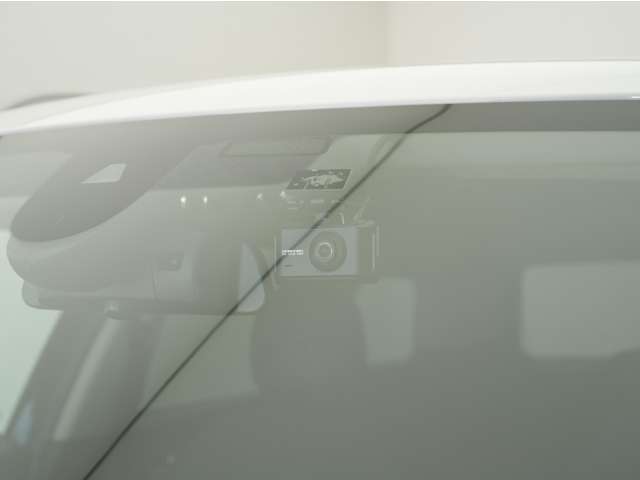 「キズやエンジンの状態は?」「イヤな臭いはしない?」「修理歴や水没車じゃないか気になる！」どんな小さな不安でもお答えします。お気軽にお問い合わせください！