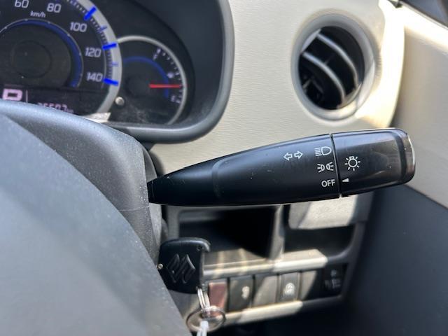 納車前に内外装のクリーニングをいたします。各種コーティング（別途有料）もご用意しておりますので、是非ご相談ください。