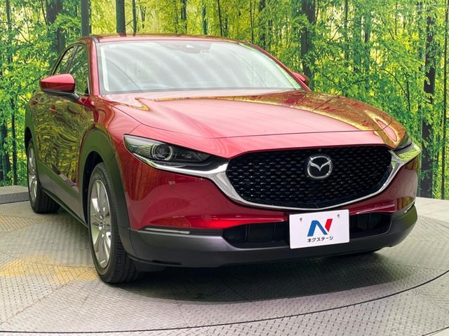 大好評のボディコーティング「弾スプラッシュコート」もご納車までに施工可能。通常のガラスコートと異なる、耐久年数6年の無機質ガラスコーティングが、ボディをキレイな状態に保ってくれます。