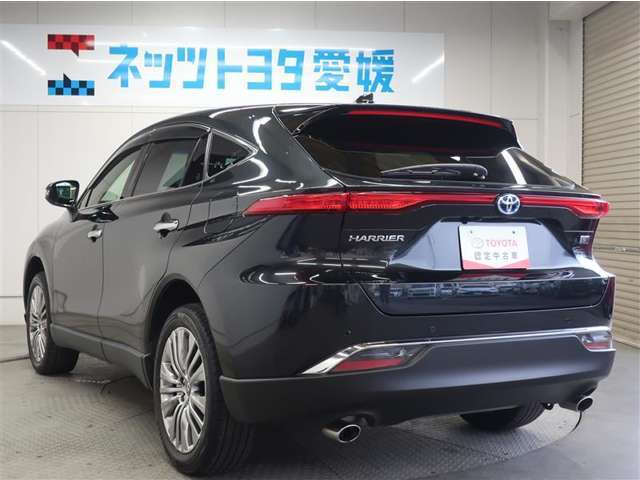 LEDテールライトです。省電力、高輝度のLEDは明るく照らすので夜間運転時の視認性を高めます。スタイリッシュな見た目で細かいところもこだわりたいあなたに！