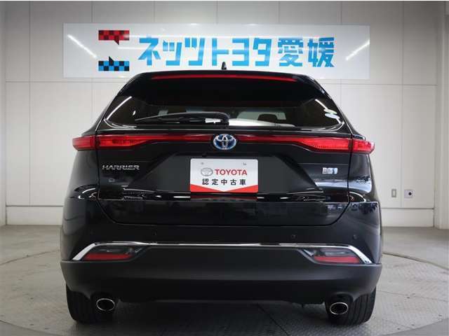 LEDテールライトです。省電力、高輝度のLEDは明るく照らすので夜間運転時の視認性を高めます。スタイリッシュな見た目で細かいところもこだわりたいあなたに！