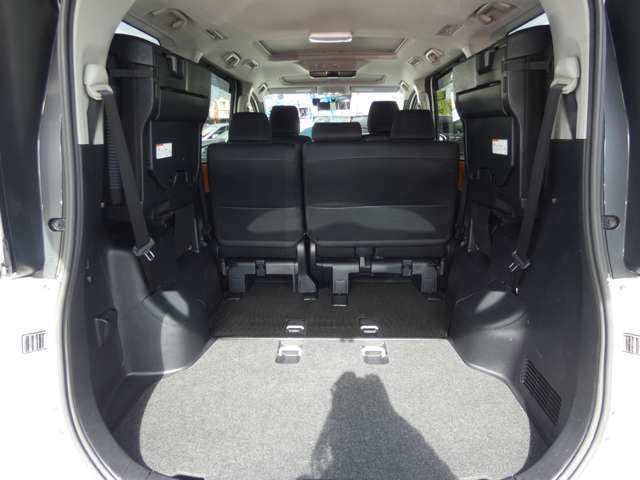 プライベートのお車からビジネスカーまでご希望に沿ったお車をご用意しています！早い者勝ちのプライス！是非、お車を見にご来店ください！