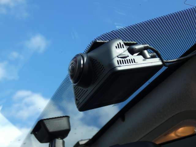 全車、内外装クリーニングをしております！安心快適なドライブを楽しんで頂けるよう納車前点検、定期点検を実施しお客様へご納車致します！