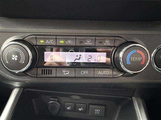 【運転席操作部】『運転席周辺の装備』の画像になります。快適なドライブを楽しむための機能が装備されています！運転席から触れるので使いやすいです！