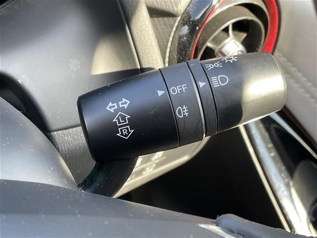【運転席操作部】快適なドライブを楽しむための機能が装備されています！運転席から触れるので、使いやすいです！除菌プランいれていただくと、さらに清潔で安心していただけます！