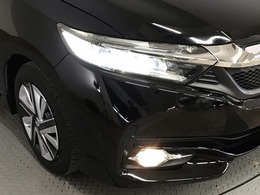 【LEDヘッドライト】ディスチャージヘッドライト（HID）と同等の明るさで、夜道や雨天走行が明るく視界良好！！　フォグライトも装備で、安心感さらにUPです♪安心ドライブを楽しんで下さい♪