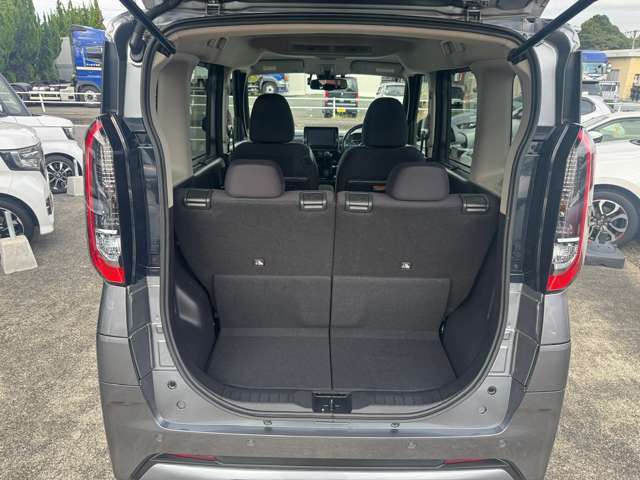 荷物もたくさん積めて便利な一台です！趣味にも足にもお買い物にも役立ちます！色々と使える便利車！お車の事なら何でもご相談にのらせていただきますので、まずはご来店下さい！！