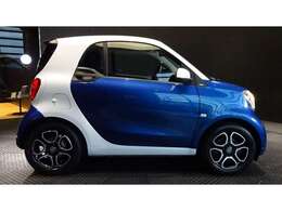 ご購入後も、十分なサポート体制を整え、この上ない安心と信頼とともに、メルセデスならではのクオリティを心ゆくまでご堪能いただけます。