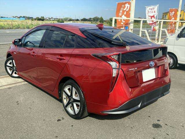 リヤビューになります。