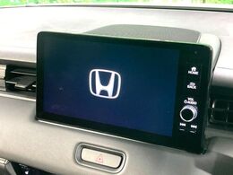 【9インチ　ホンダコネクトディスプレイ】視認性の高い大画面ディスプレイでナビの使用や、お持ちのスマートフォンと連携したbluetoothでの音楽再生が可能です♪