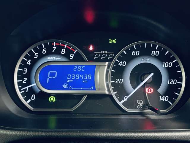 「メーター」視認性の良いメーター類です。入庫時の走行距離を表示しています。